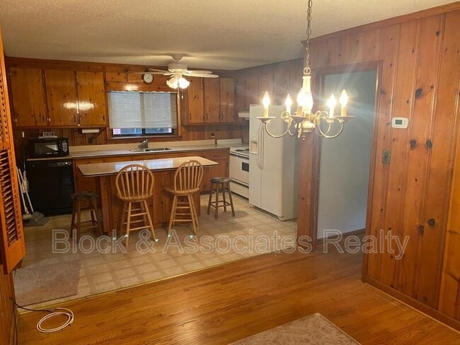 Building Photo - 12513 Norwood Rd