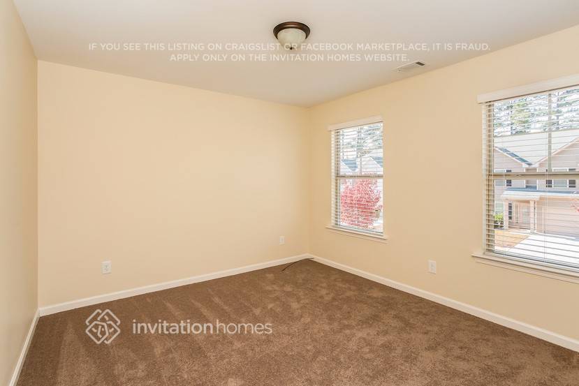 Building Photo - 4830 Medlock Trail Ct SW