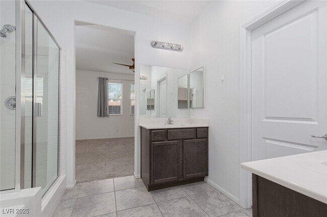 Building Photo - 5319 Wally St