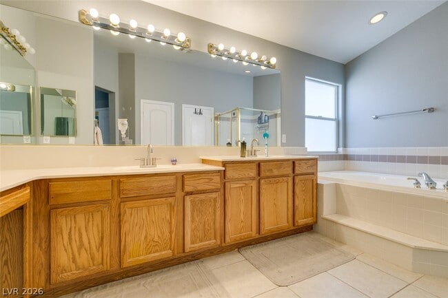 Building Photo - 8509 Soaring High St