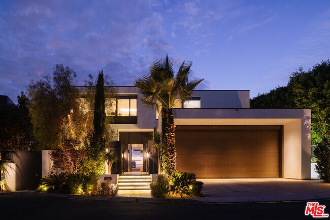 Building Photo - 1305 Collingwood Pl