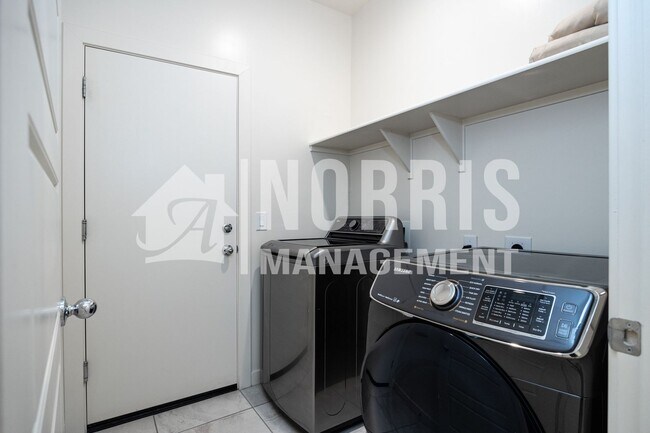 Building Photo - Immaculate New Home for Rent!