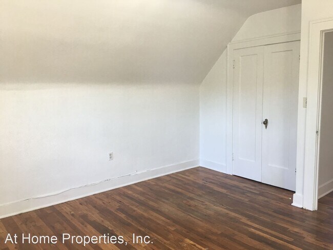 Building Photo - 4 br, 2 bath House - 861 SW Madison Avenue
