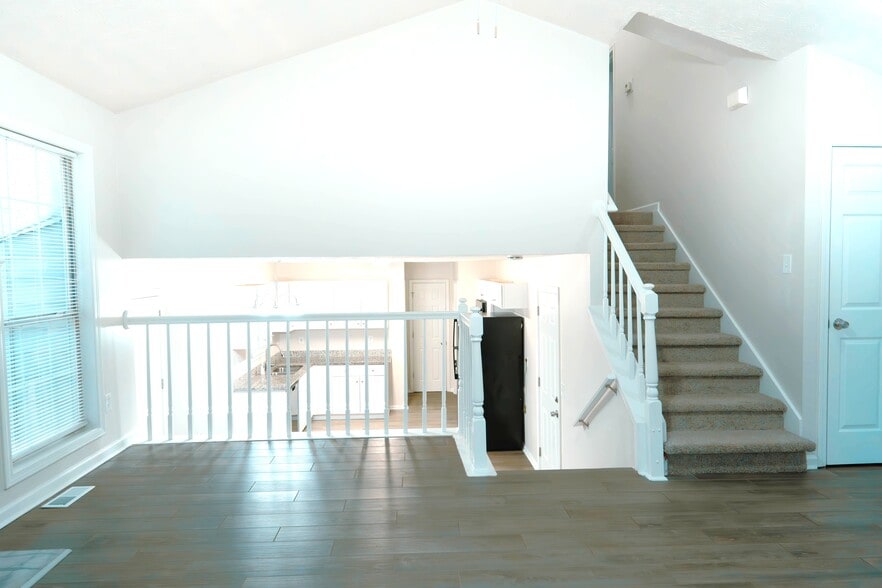 Building Photo - 1195 Kibbe Cir