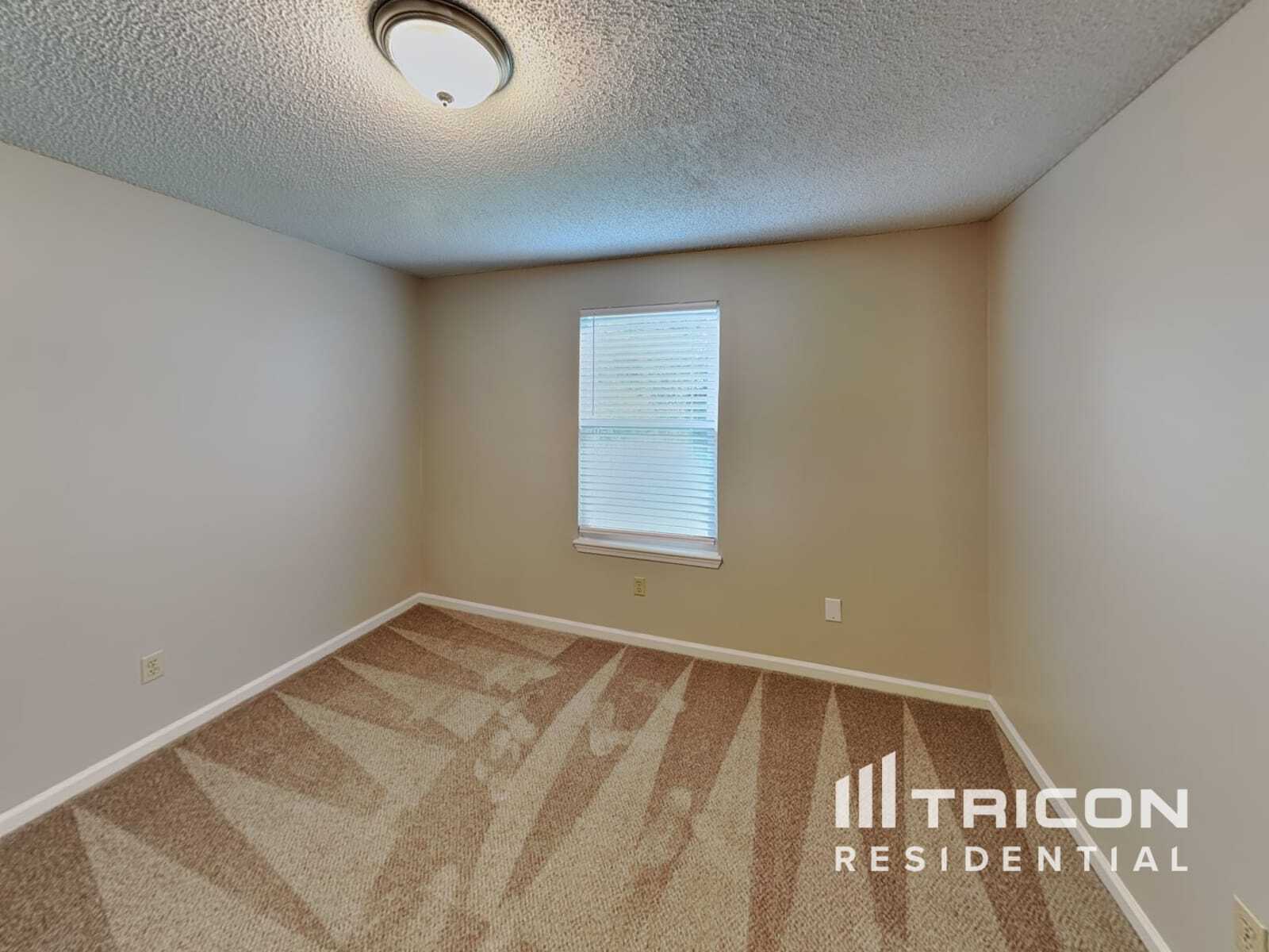 Building Photo - 1850 Yukon Ct