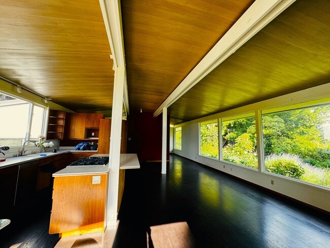 Building Photo - 14407 SE 55th St