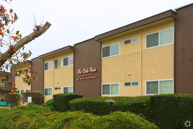 Building Photo - The Oak View Apartments