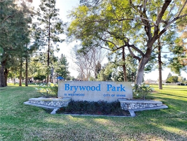 Building Photo - 27 Bluecoat