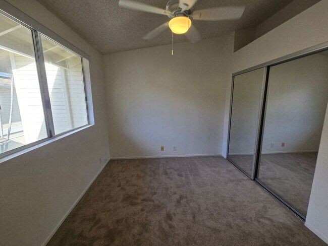 Building Photo - 91-920 Laaulu St #1F