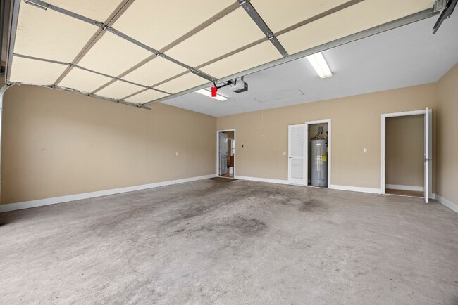 Building Photo - 923 Springtime Trail