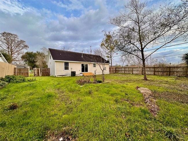 Building Photo - 15134 Alkay St