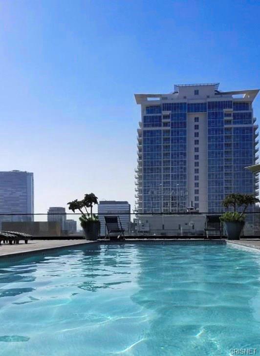 Amazing views - 849 S Broadway