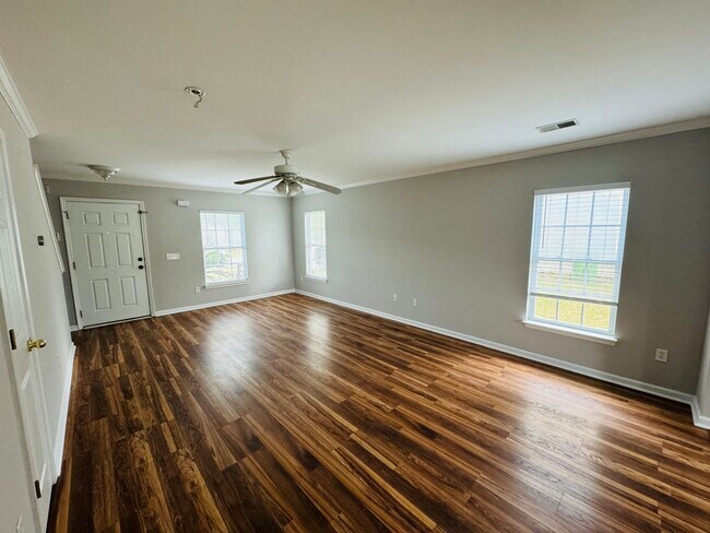 Building Photo - 39 Hamilton Grove Dr