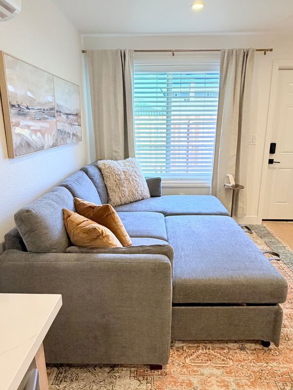 Building Photo - 9966 Pacific Ave