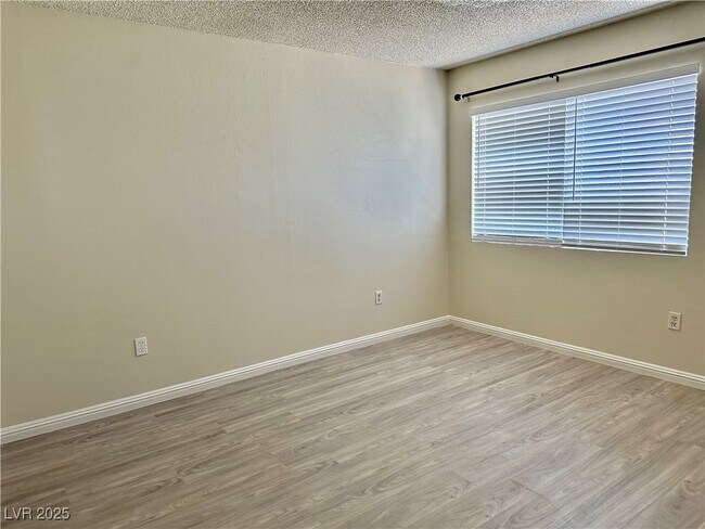 Building Photo - 3591 Arville St