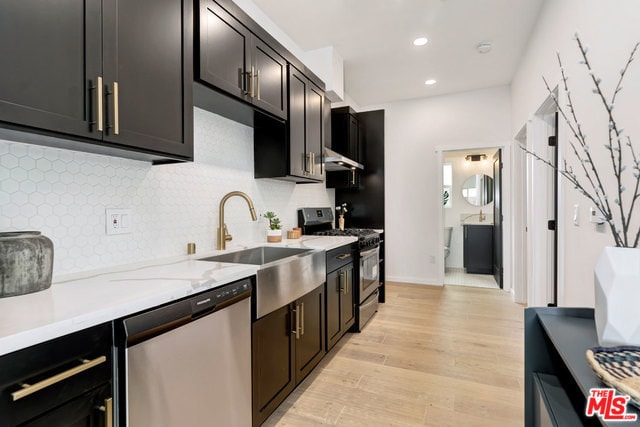 Building Photo - 12473 Gilmore Ave