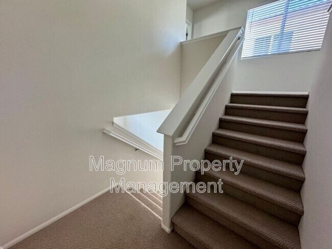 Building Photo - 36330 Albus Ave