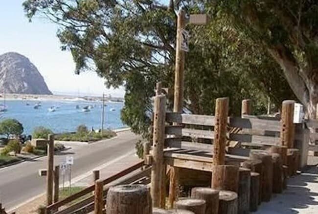 Building Photo - Just Steps from the Sea on a Private Stree...