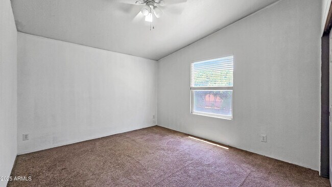 Building Photo - 7408 S 197th Dr