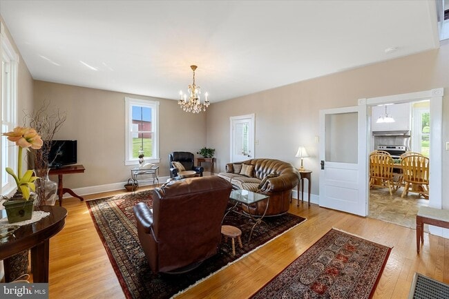 Building Photo - 5452 Middle Rd