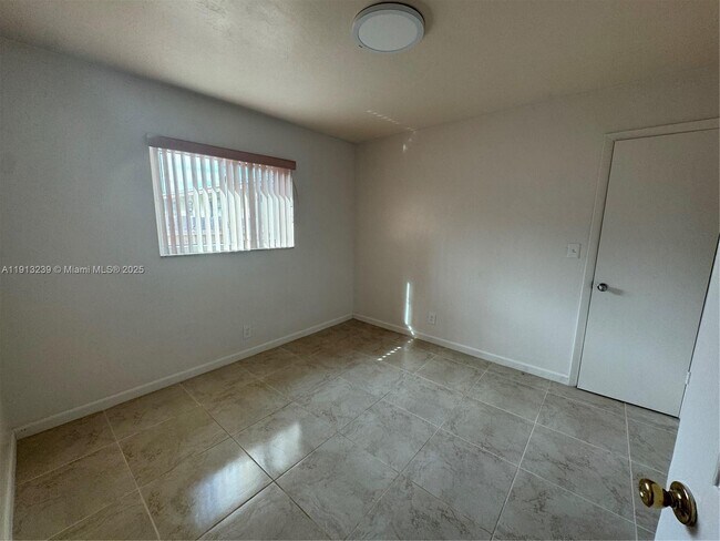 Building Photo - 6322-6324 Eaton St