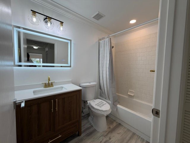 Building Photo - 7657 Sanctuary Dr