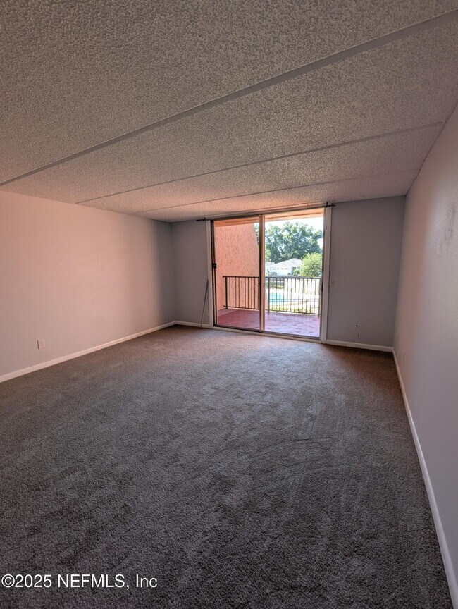 Building Photo - 3401 Townsend Blvd