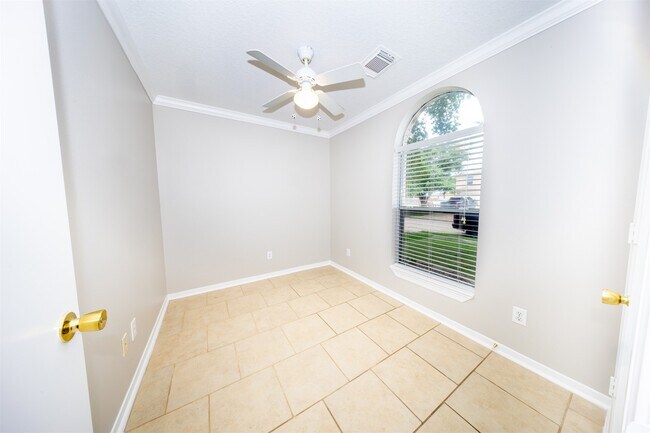 Building Photo - 15406 Apple Bloom Way