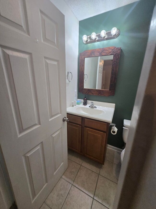 Building Photo - Spacious 2-Bedroom Townhome – End Unit with Private Deck & Garage