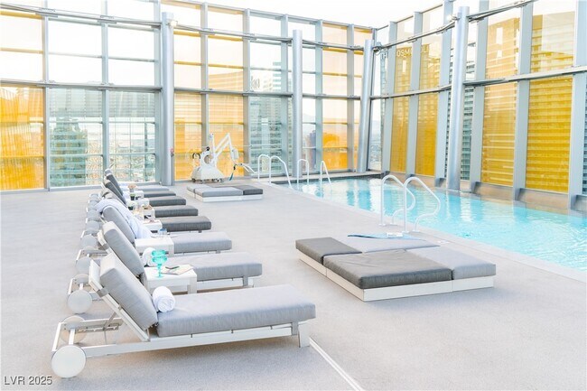 Building Photo - 3726 S Las Vegas Blvd