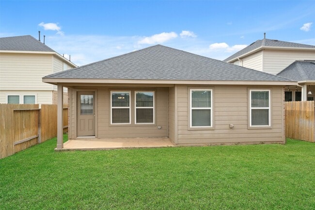 Building Photo - 22642 Rosebush Hl Rd