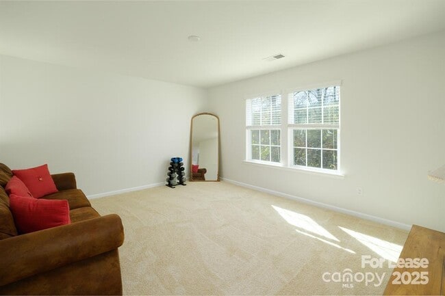 Building Photo - 10745 Sapphire Trail