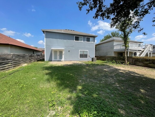 Building Photo - Coming soon..... Beautiful  3 bedroom 2 bath