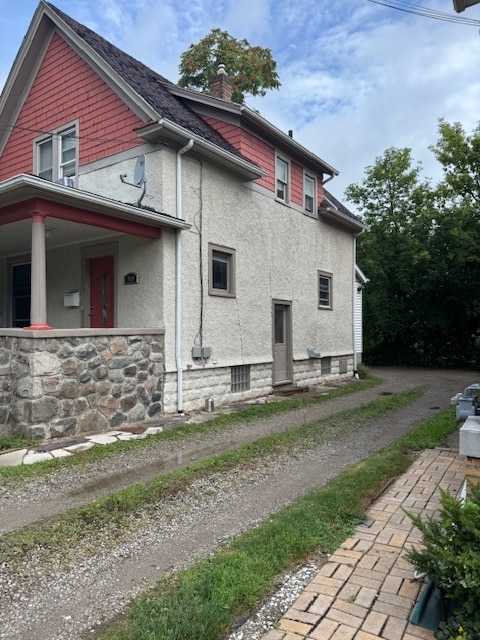 Building Photo - 910 W Huron St