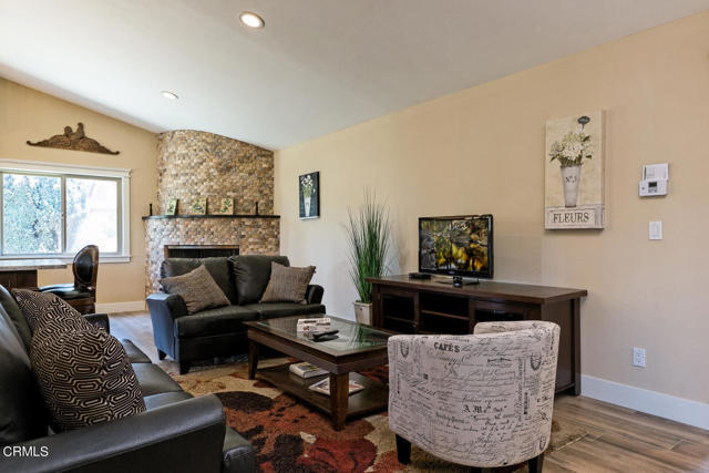 Building Photo - 6161 E Los Angeles Ave