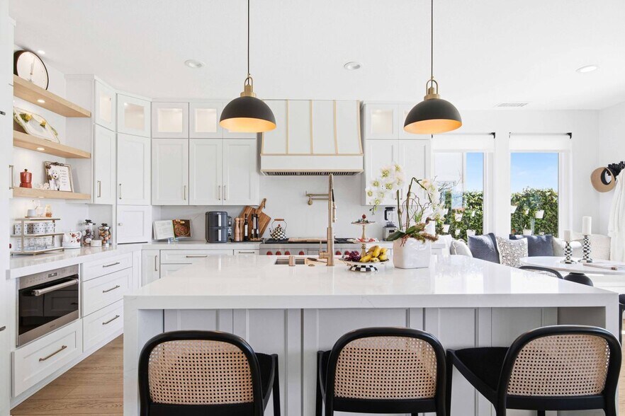 Building Photo - 33 Coastal Oak