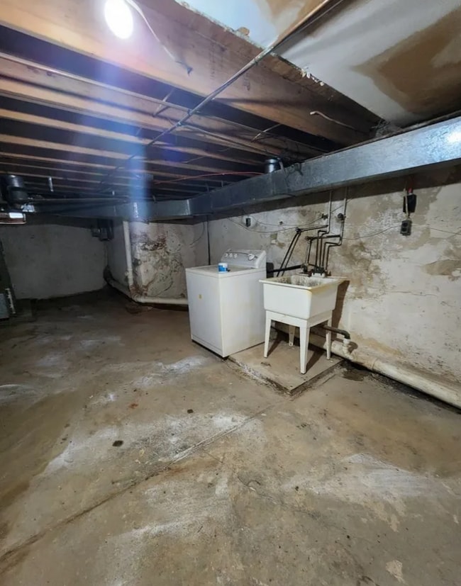 Building Photo - 3129 N Bambrey St