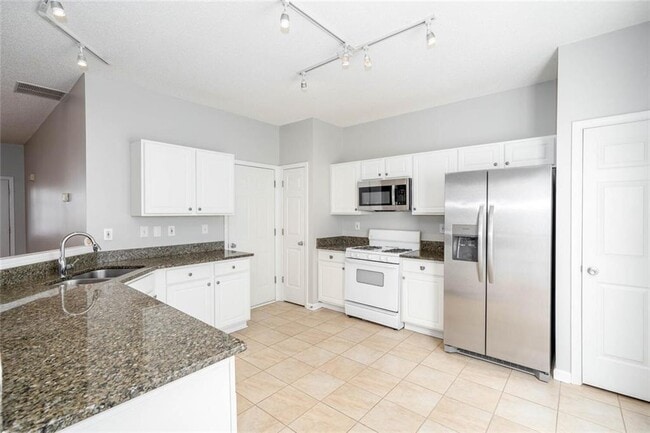 Building Photo - 380 Wittenridge Ct