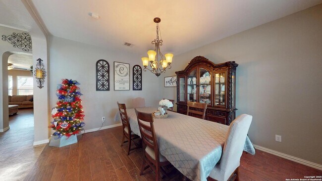 Building Photo - 522 Baltustrol Dr