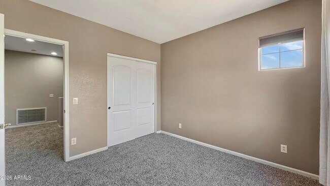 Building Photo - 13609 W Cypress St