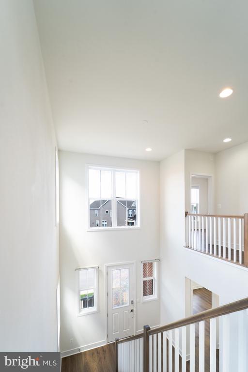 Building Photo - 41935 Spring Air Dr