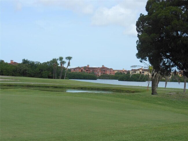 Building Photo - 2900 Cove Cay Dr