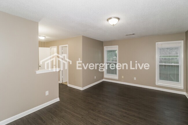 Building Photo - 3809 Chablis Cove