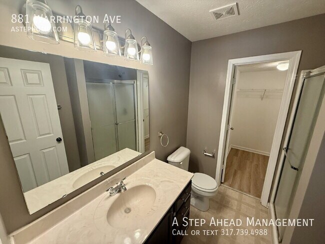Building Photo - 881 Warrington Ave