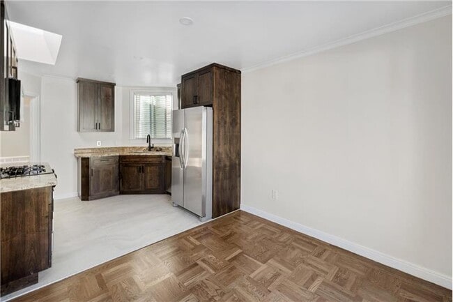 Building Photo - 279 Ramsell St
