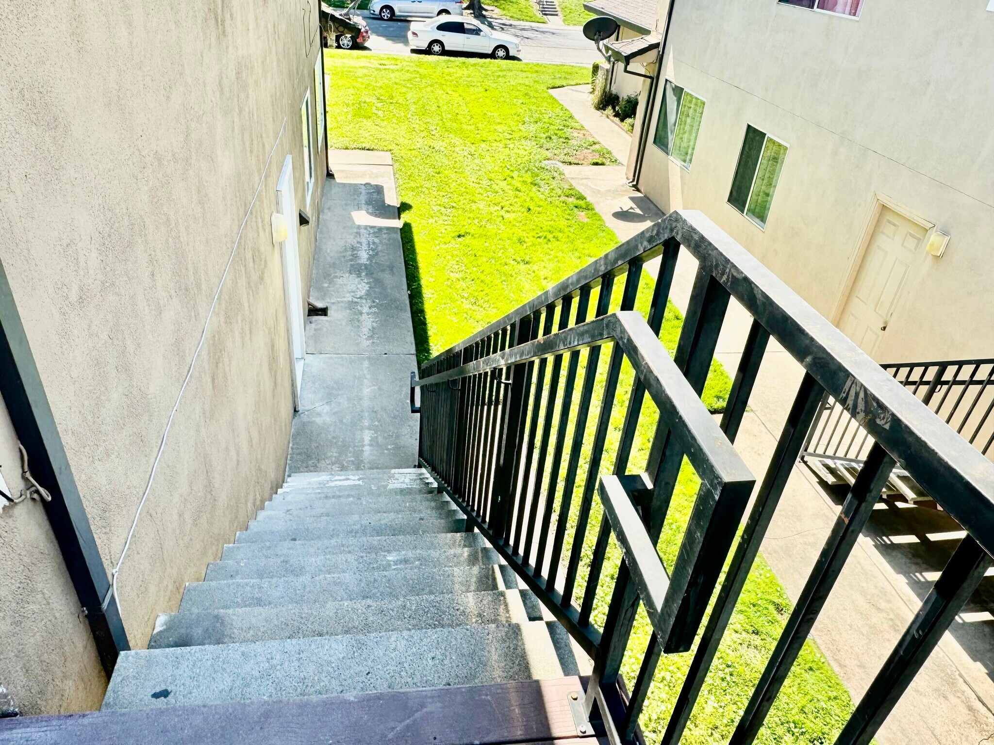 Building Photo - 4549 Greenholme Dr