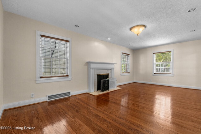 Building Photo - 3711 Norbourne Blvd