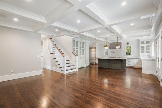 Building Photo - 1133 42nd St