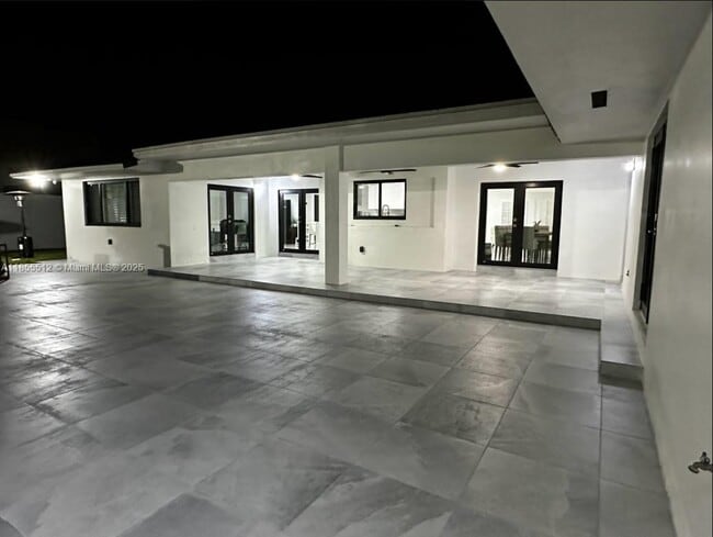 Building Photo - 2721 SW 130th Ave