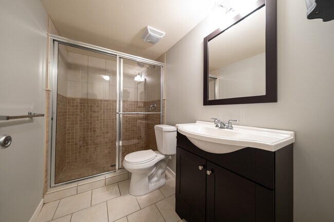 Building Photo - 7677 Whitney Dr